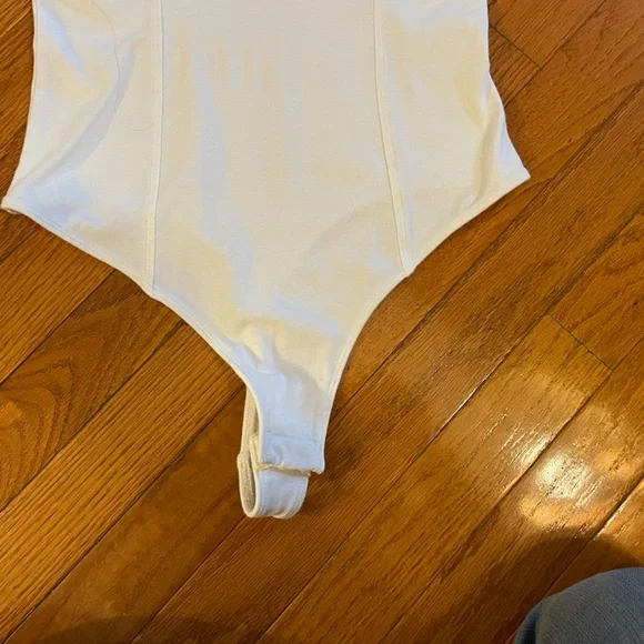 Out from under
Body suit - Picture 4 of 5